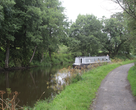 Cruise Guide: Leeds & Liverpool Canal Part 2 – The Yorkshire side