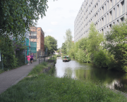 Cruise Guide: Ashton and Peak Forest canals