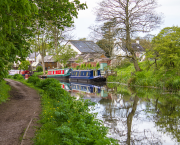 Unusual ‘three-sided’ dam allows navigation at Hollowforth Aqueduct