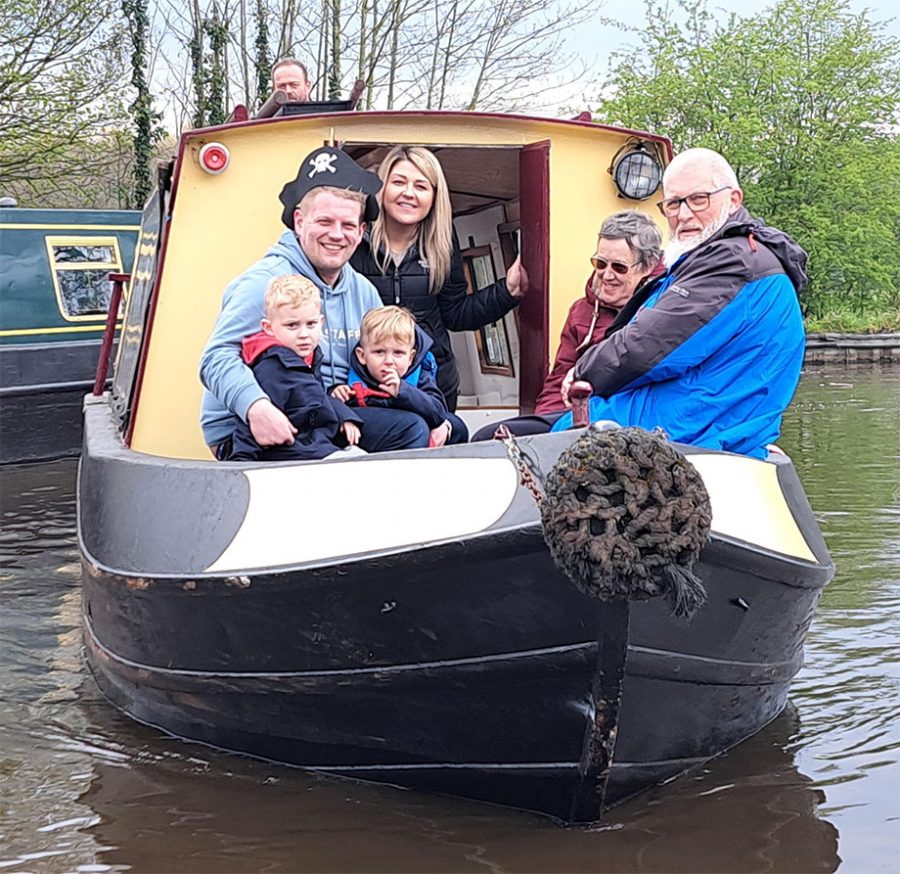 Over 1,000 people tried canal boating on Drifters national open day