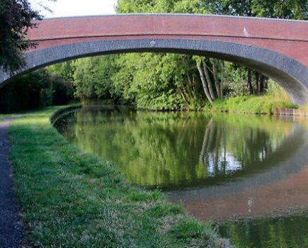 137 miles, 166 locks – the men kayaking the Grand Union Canal for charity