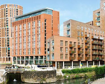 Organisation ‘adopts’ canal section in Leeds *VIDEO*